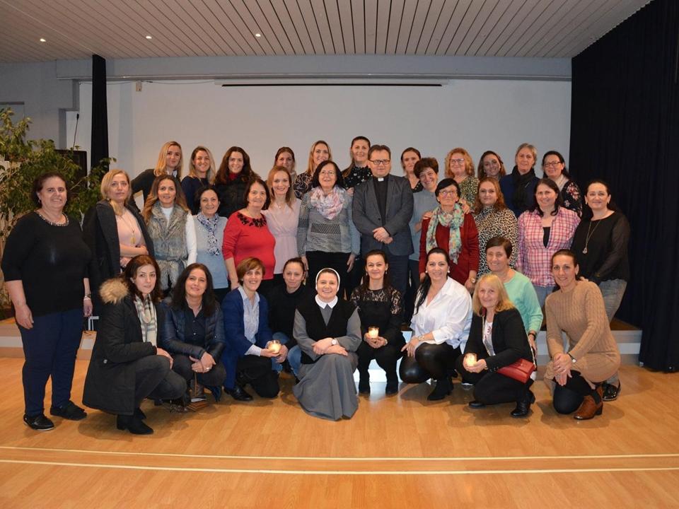 Frauen der katholischen Albanermission