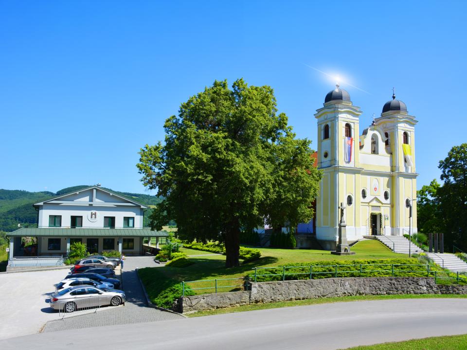 dem heiligen Benedikt geweihte Kirche im Wallfahrtsort Skalka, Slowakei