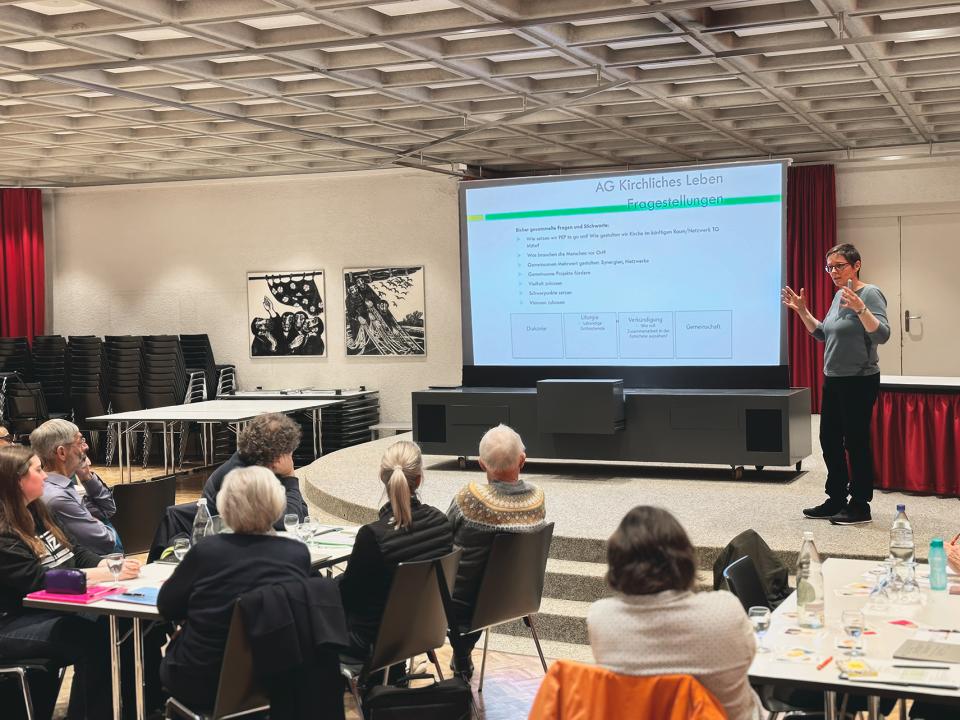 Mitglieder der Kirche tragen das Projekt « dual kongruent » im Kanton Thurgau.