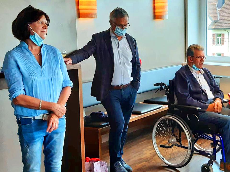 Mit Maske und Freude