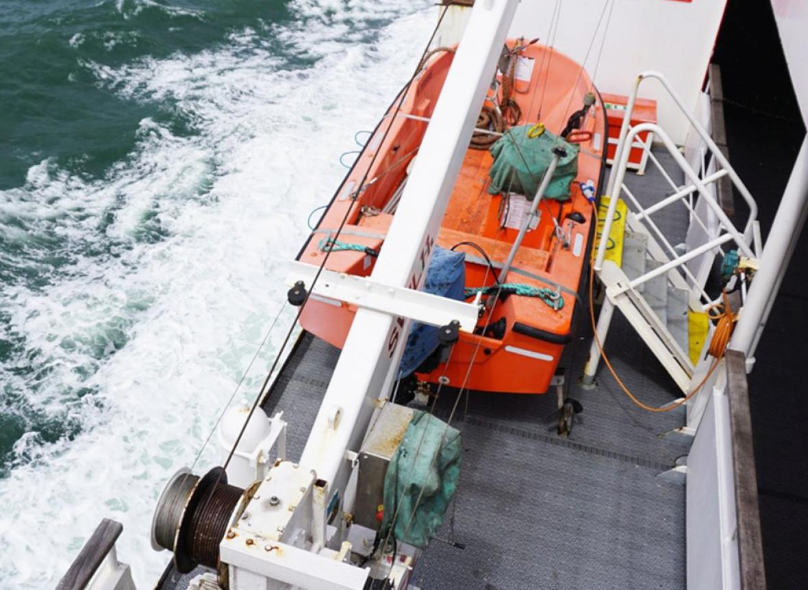 Rettungsboot auf einem Schiff.