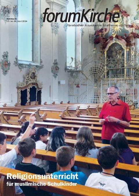 Der Armut ein Gesicht geben
Szenischer Rundgang zum Thema Armut

Weltkirche prallt auf Schweizer Kirche
Hoher Besuch aus Rom in Bern

Spiel mir deinen Song
Liederwettbewerb für junge Menschen