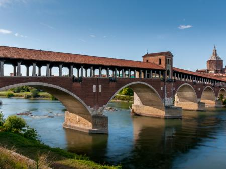 Gedeckte Brücke in Pavia