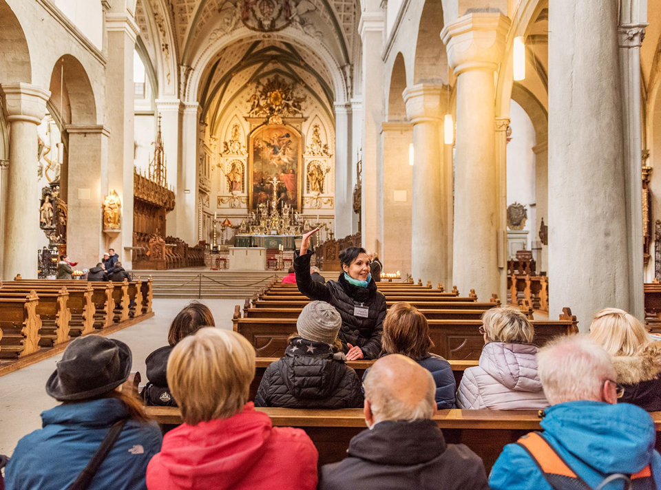Die alte Bischofsstadt Konstanz lädt ein zu einer historischen Führung durch das Münster.