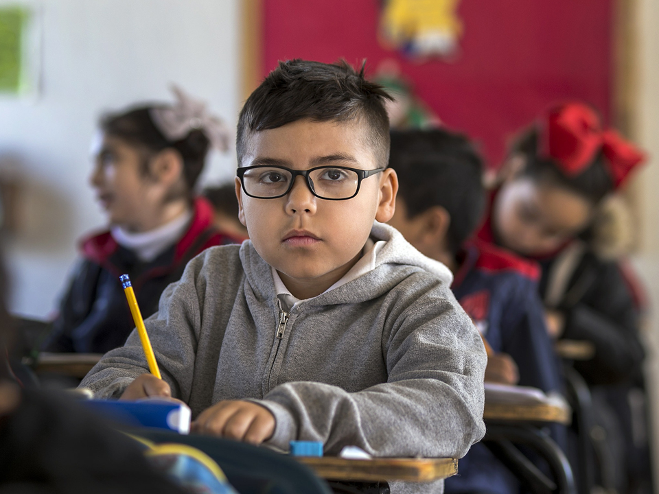 Im islamischen Religionsunterricht lernen die Schüler*innen nicht nur den Islam und seine Geschichte kennen, sondern erfahren auch Wichtiges über das religiöse Zusammenleben in der Schweiz.