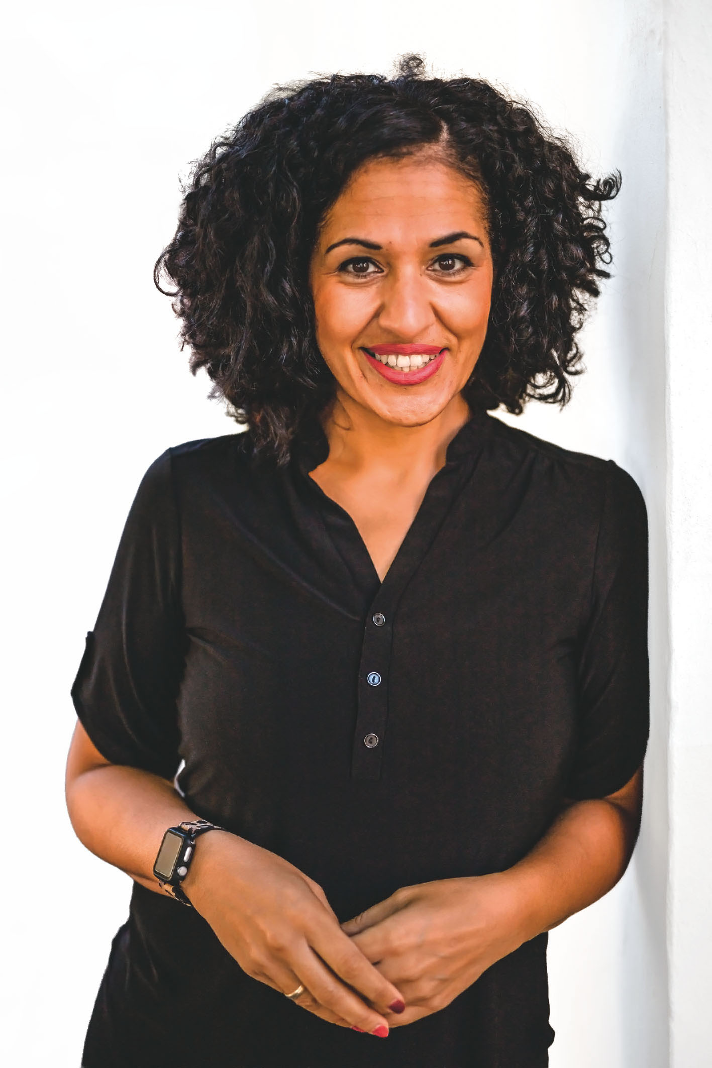 Porträt von Sarah Vecera, evangelische Theologin, Autorin, Influencerin