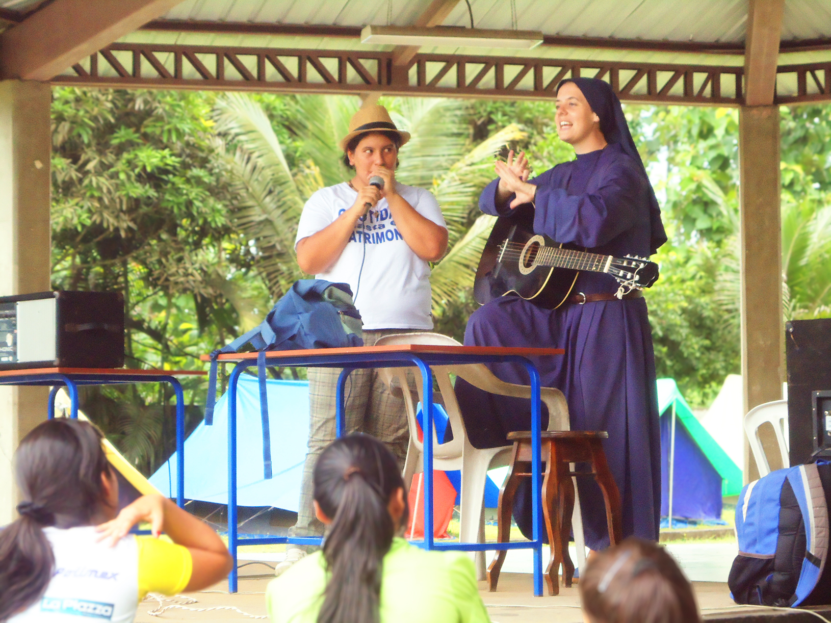 Schwester Clare liebte es, mit Kindern und Jugendlichen zu musizieren 